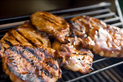 Grumpa 654 grilled pork chops